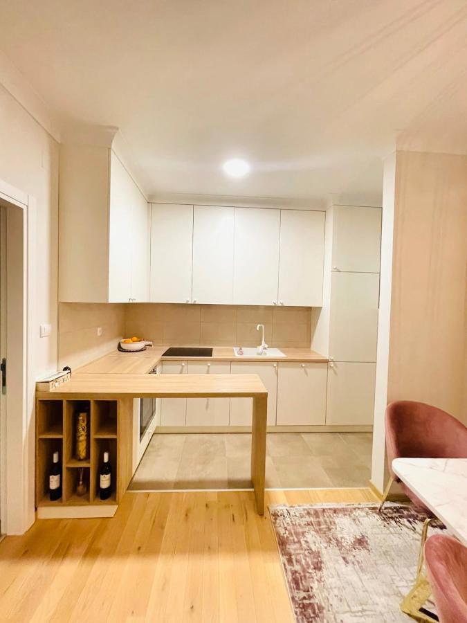 바냐루카 Stan Na Dan "Apartman Purple" 아파트 외부 사진
