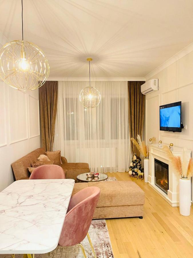 바냐루카 Stan Na Dan "Apartman Purple" 아파트 외부 사진